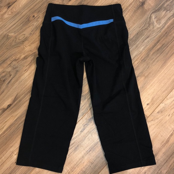 Nike dri-fit capri - Picture 2 of 6